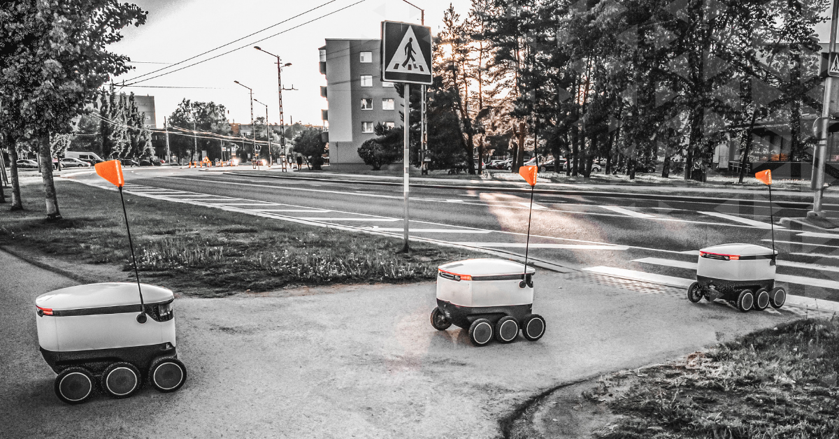 Small automatic food or shopping delivery vehicles